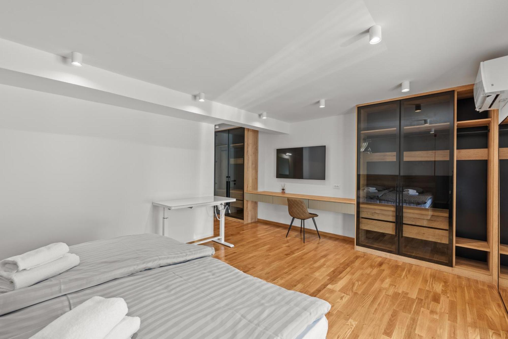 Domenica Medelina 5. Center, Pool, Jacuzzi, Sauna *